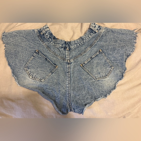 Distressed Ruffle Denim Shorts - Picture 5 of 8